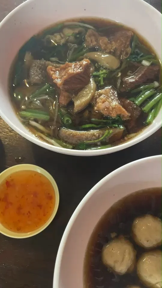 รีวิว ก๋วยเตี๋ยวนายหนวด เนื้อตุ๋น หมูตุ๋น ลาดพร้าว 101 ร้านเด็ดอร่อยบอกต่อ