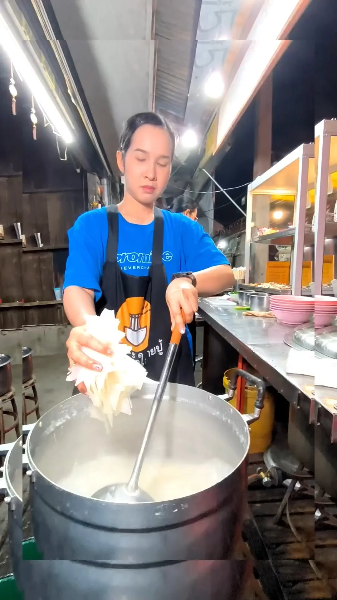 พาชิมก๊วยจั๊บน้ำใส นายปู้ โรงพยาบาลสวรรค์ประชารักษ์ นครสวรรค์