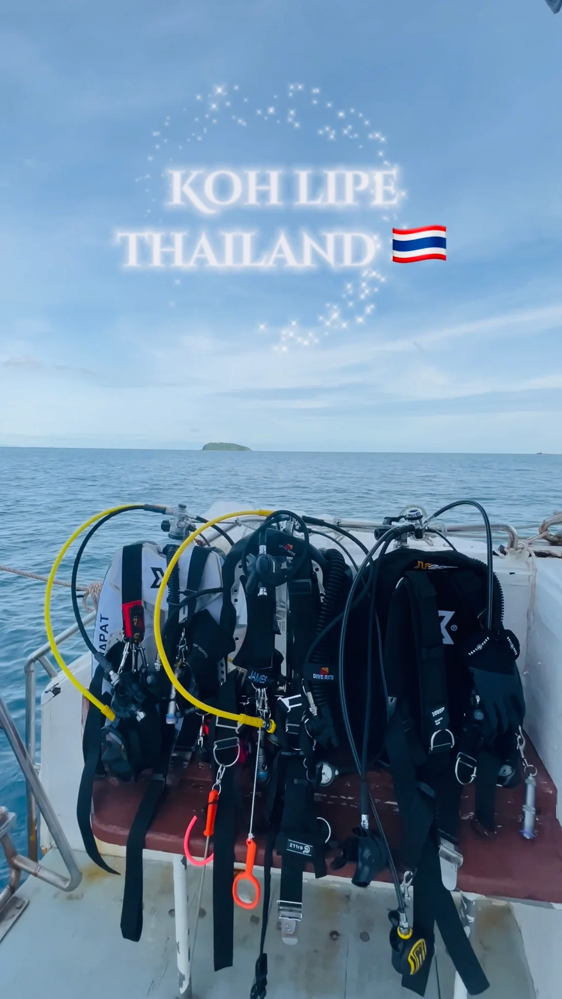 เกาะหลีเป๊ะ จ.สตูล ทะเลไทยสวย น้ำทะเลใส พาดำน้ำดูฝูงปลา ปะการัง