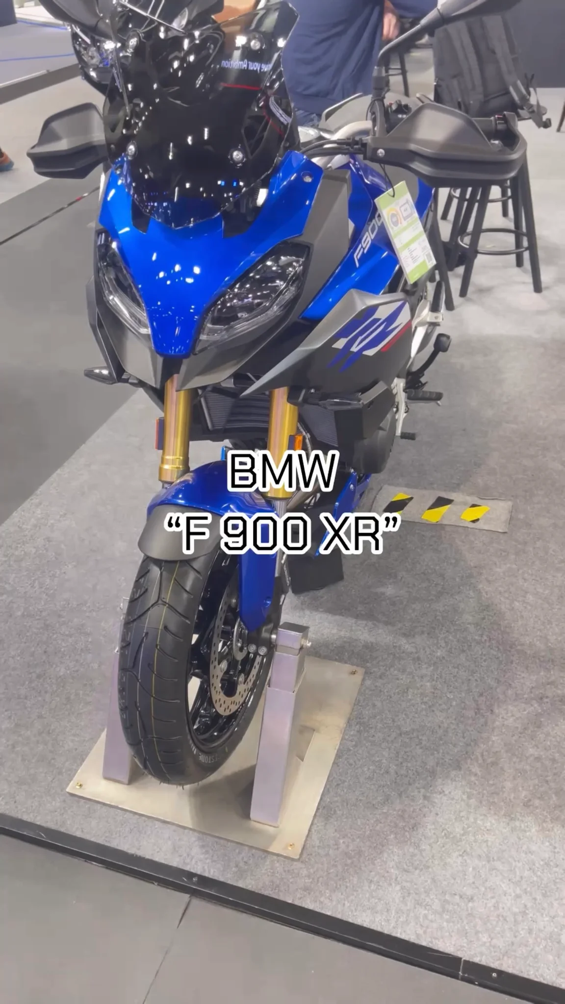 พาชมรถมอเตอร์ไซค์ BMW รุ่น “F 900 XR” @Motor expo 2024
