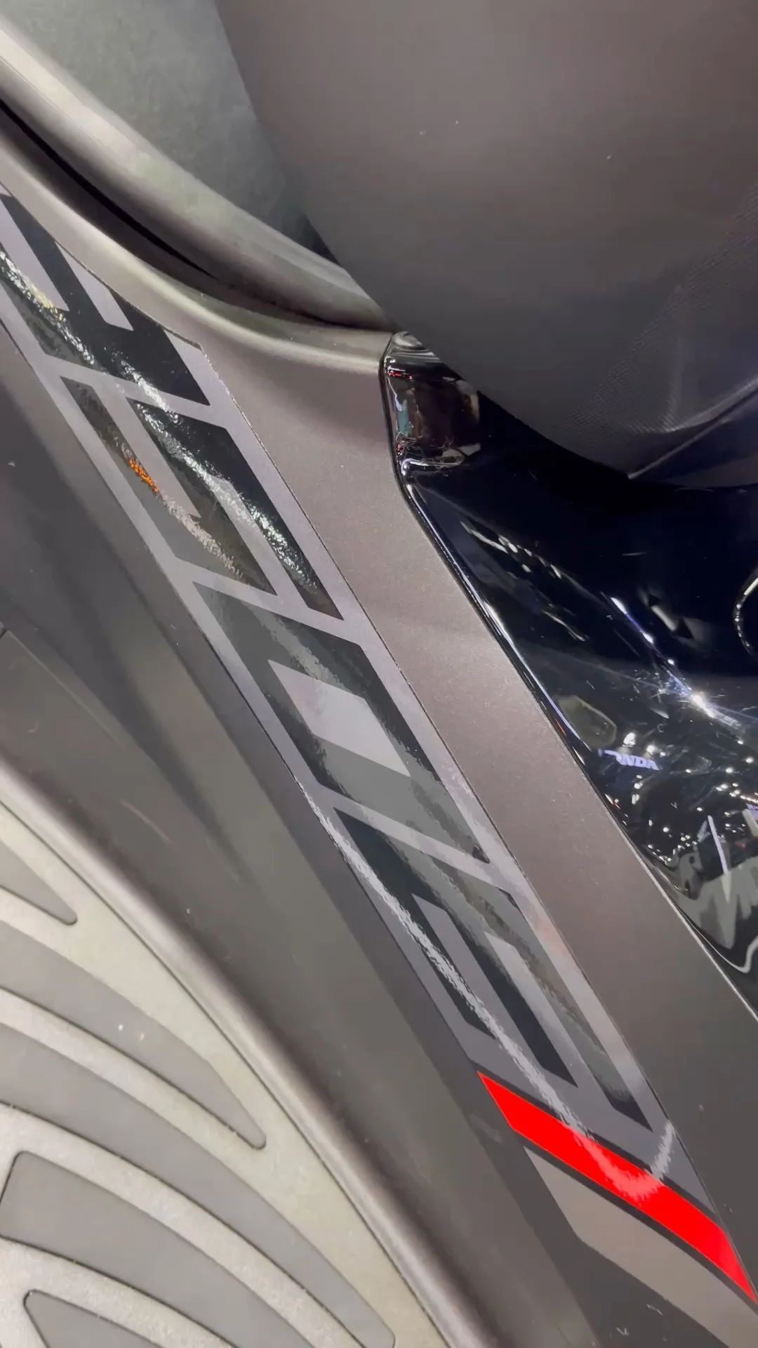 พาชมรถมอเตอร์ไซค์ Zontes รุ่น “350E”@Motor expo 2024