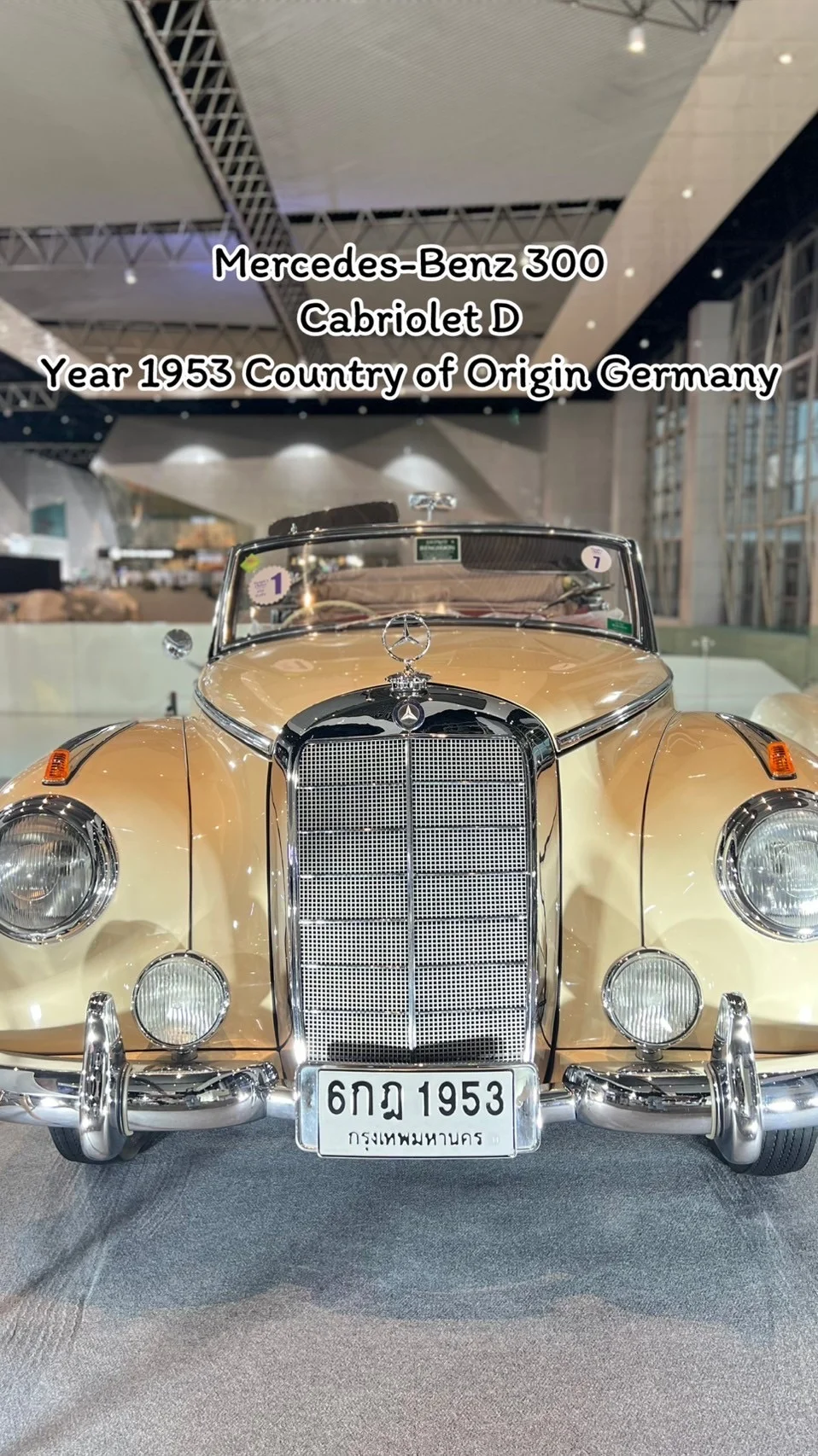 ชมรถโบราณ Mercedes-Benz 300 Cabriolet D สวยสะดุดตาที่งาน Motor expo 2024