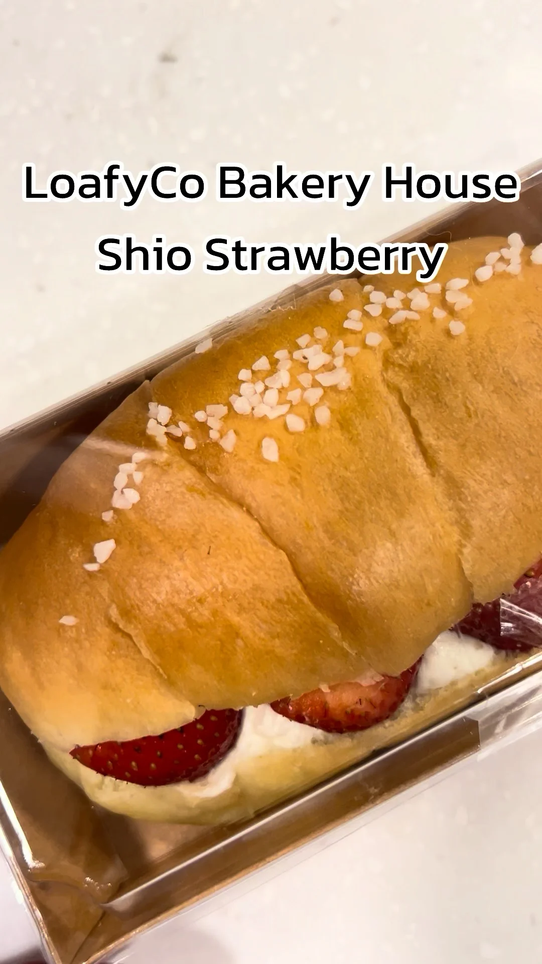 รีวิว Shio Strawberry จากร้าน Loafyco Bakery House ลาซาล บางนา