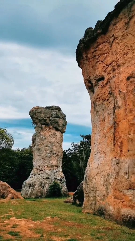 มอหินขาว อันซีน ชัยภูมิ