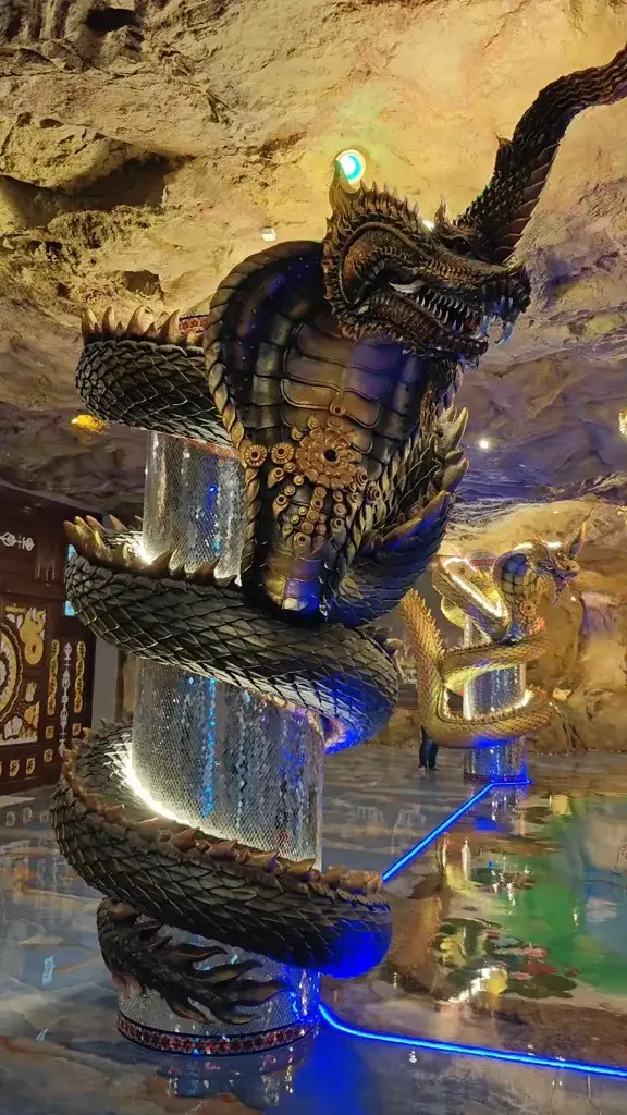 ถ้ำนาคา วัดเวฬุวนาราม ดอนเมือง