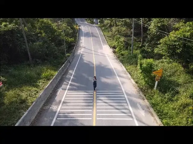 ถนนเลียบชายทะเล ขนอม – เขาพลายดำ 🌴